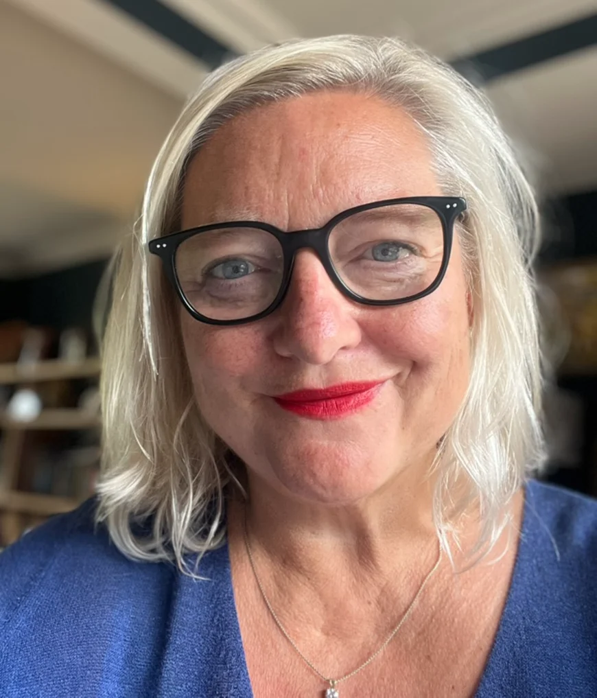 Claire Geddes smiling indoors, CG Counselling and Coaching, Knutsford, Alderley Edge and Wilmslow.